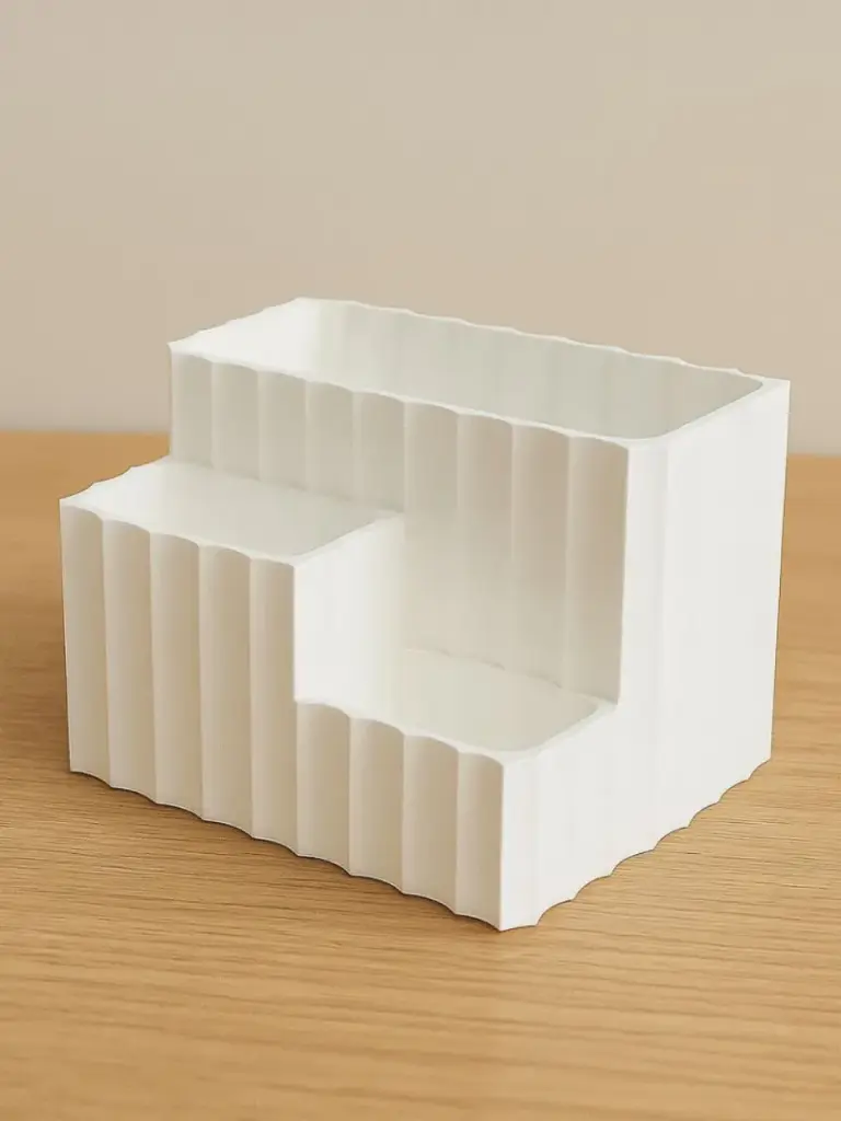 Desk Organizer: Pen, card holder