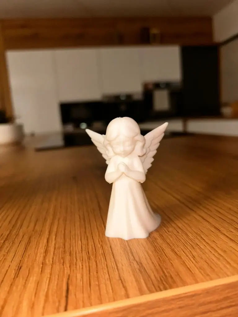 Angel statue 