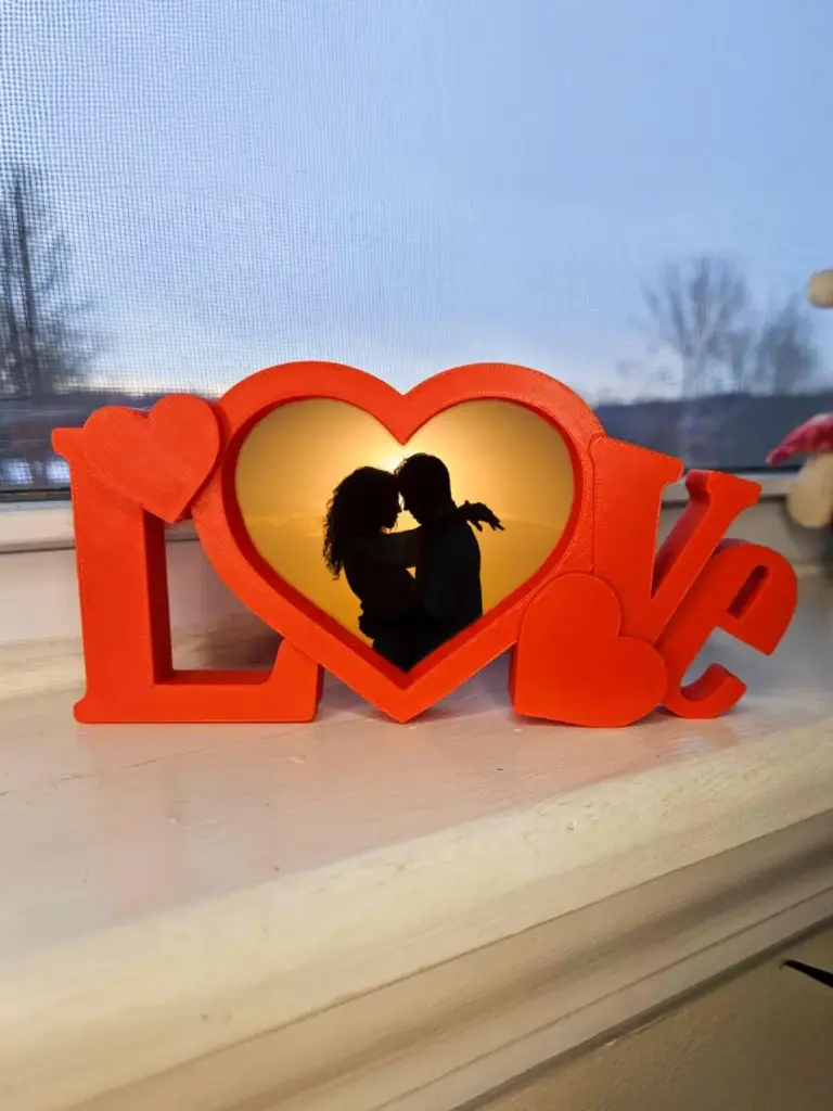 Photo Frame: Love