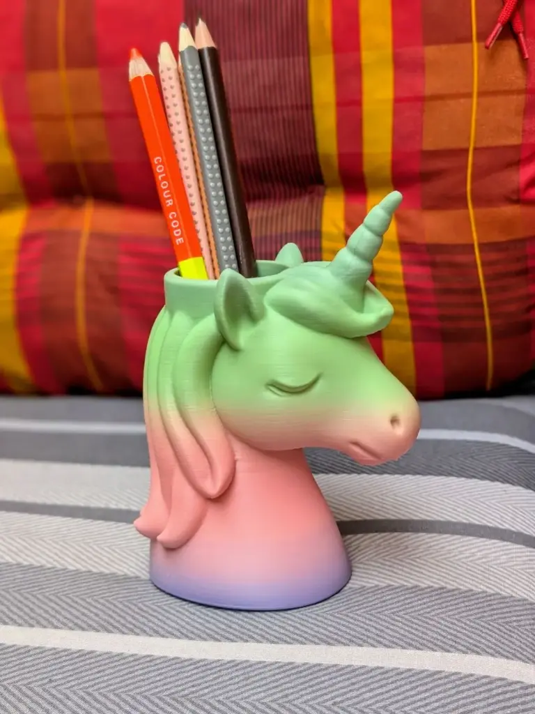 Unicorn pen stand